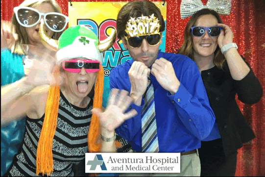 Silly guests with boomerang photo booth in Aventura, FL