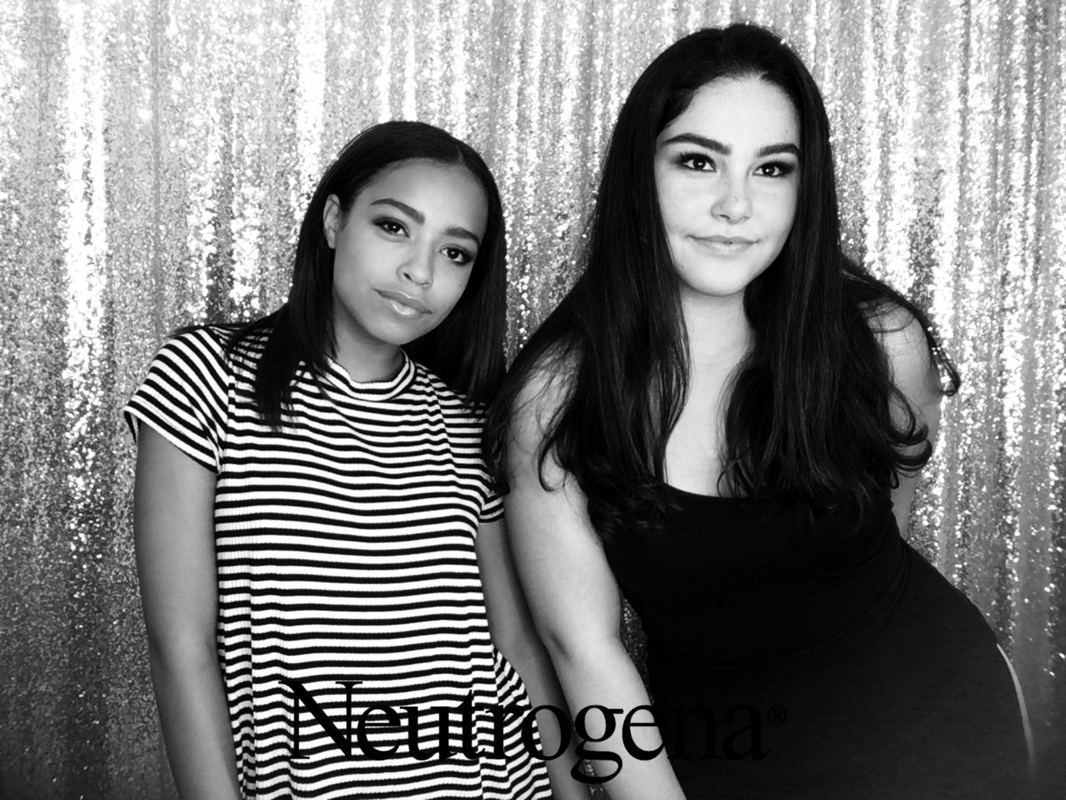 Photo booth Picture with Social Media Sharing